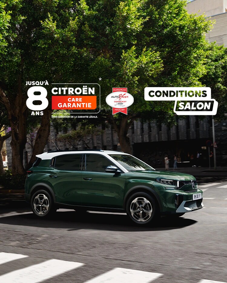 C3 Aircross parked in the city